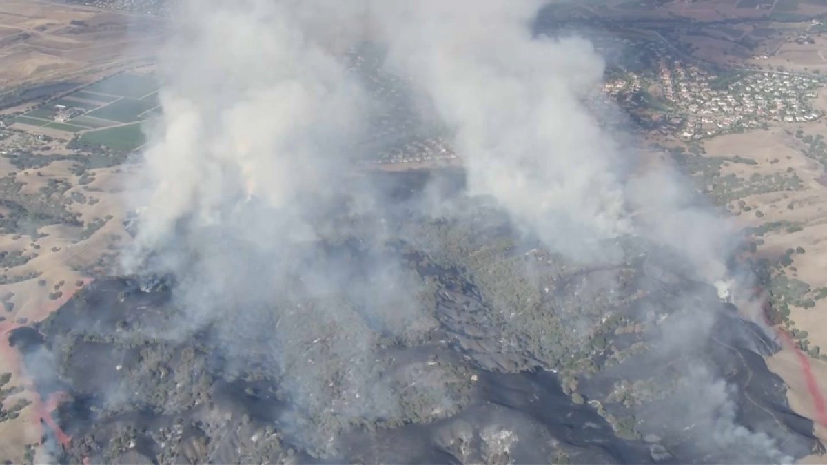 950-acre Little Fire near Pleasanton prompts evacuation orders – NBC Bay Area
