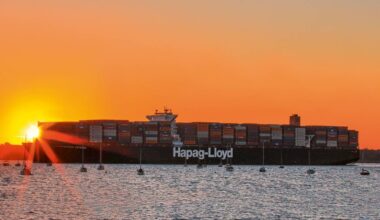 Hapag-Lloyd vessel