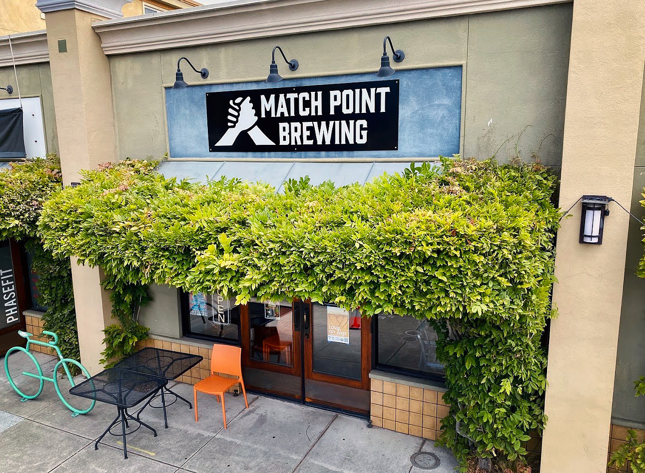 Albany's Match Point announces final service, Pour Manners hits pause, and Oak-Dar closes cafe