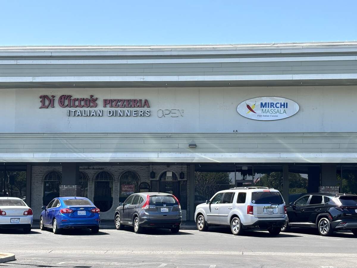 Both Mirchi Massala, left, and DiCicco’s, at Shaw Avenue and First Street, are closed.