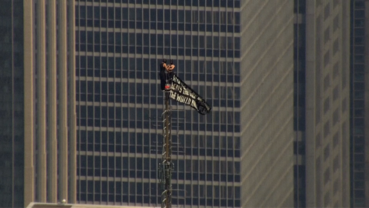 Empire State Building climbers’ attorney says couple was ‘overcharged’ – NBC 7 San Diego