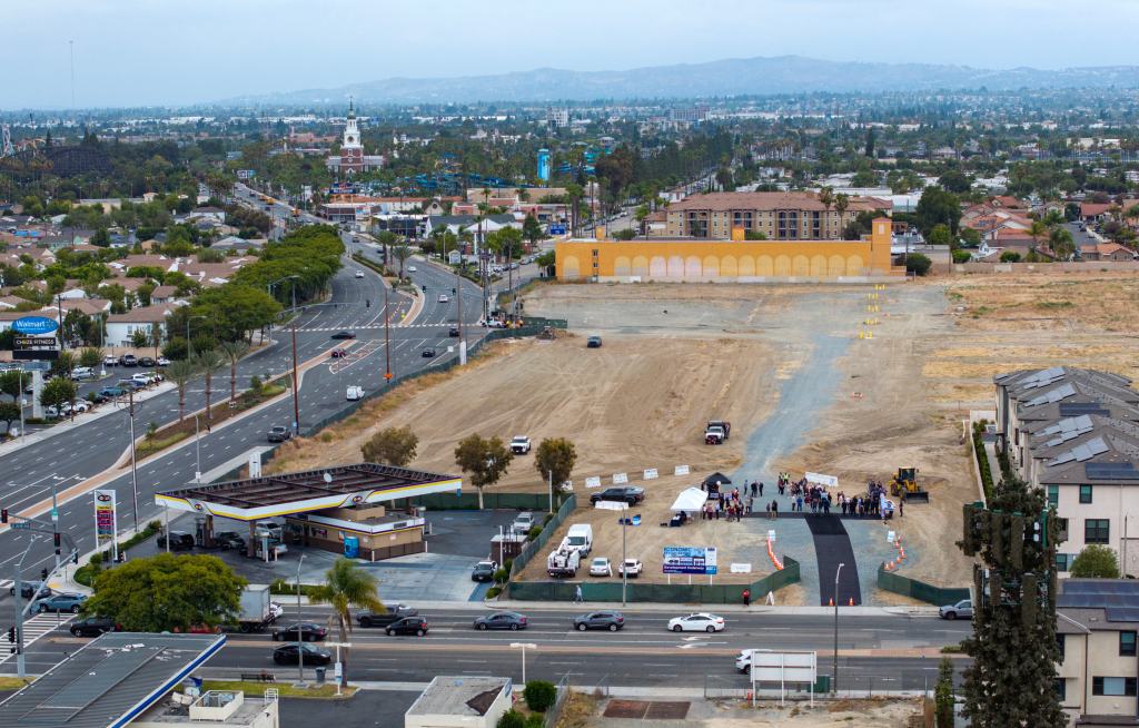 ‘It’s happening this time’ — redevelopment planned for Anaheim’s Sinkin’ Lincoln starts next phase – Orange County Register