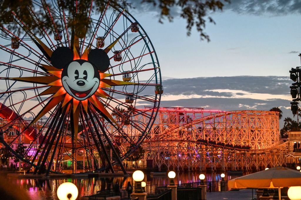 Disneyland offers discount tickets for Anaheim residents – Orange County Register