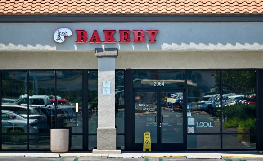Not so fast: Beloved bakery in Orange decides to stay open – Orange County Register