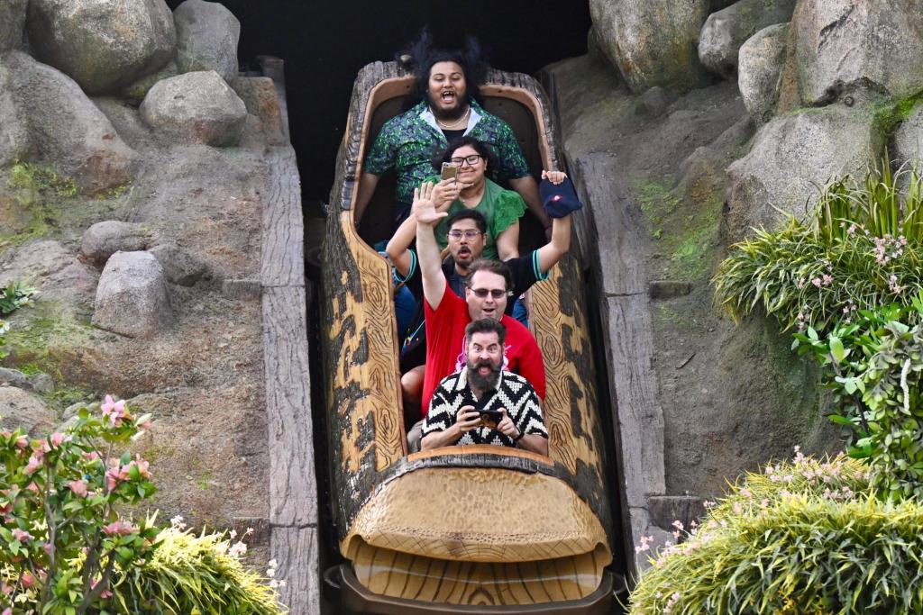 It’s a really bad idea to get off a moving Disneyland ride – Orange County Register