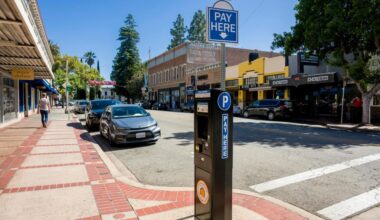 Old Towne Orange commuters weigh-in on paying to park. They list pains and pros – Orange County Register