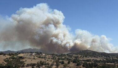Evacuations ordered after brush fire breaks out in Ramona