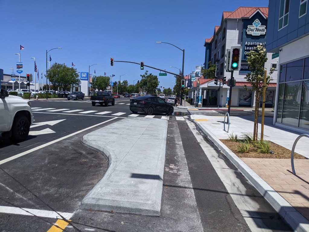 Eyes on the Street: Sneak Peek at El Cerrito's San Pablo Ave. Bike Lanes