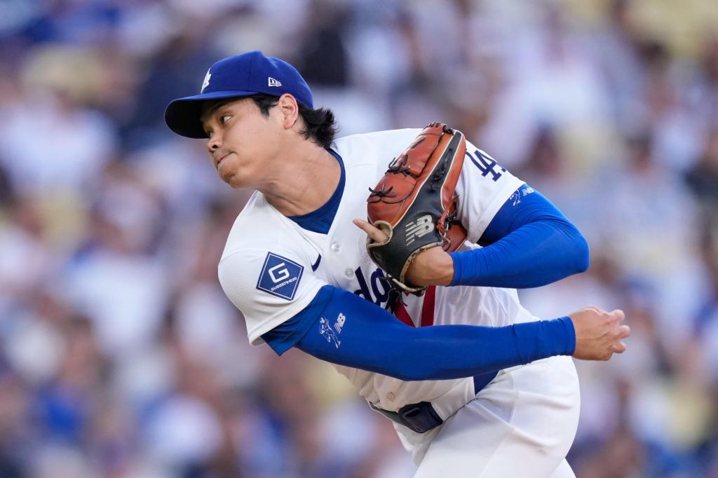 Los Angeles Dodgers two-way star Shohei Ohtani won’t pitch for ‘some time’ because of left knee irritation – Chicago Tribune
