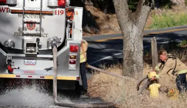 Palo Alto buries power lines amid wildfire season