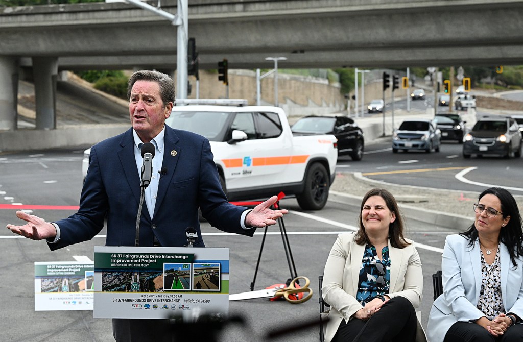 Officials unveil first Bay Area diverging diamond interchange – The Mercury News