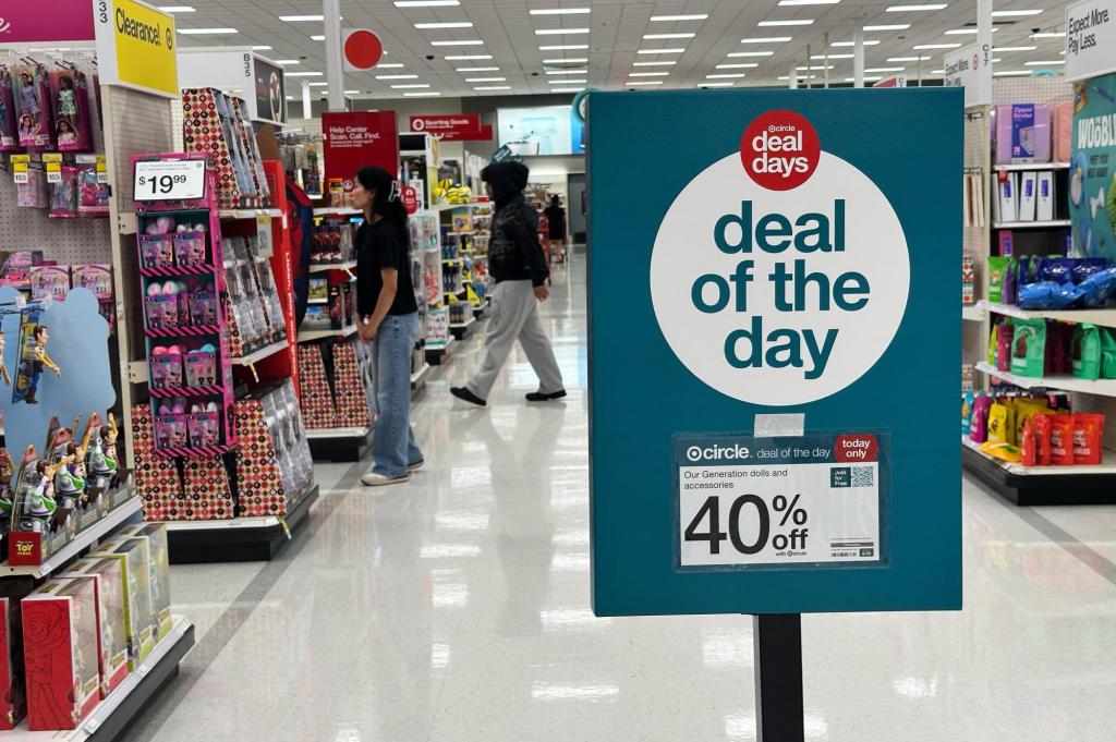 Retail sales up a modest 0.2% in June amid economic uncertainty