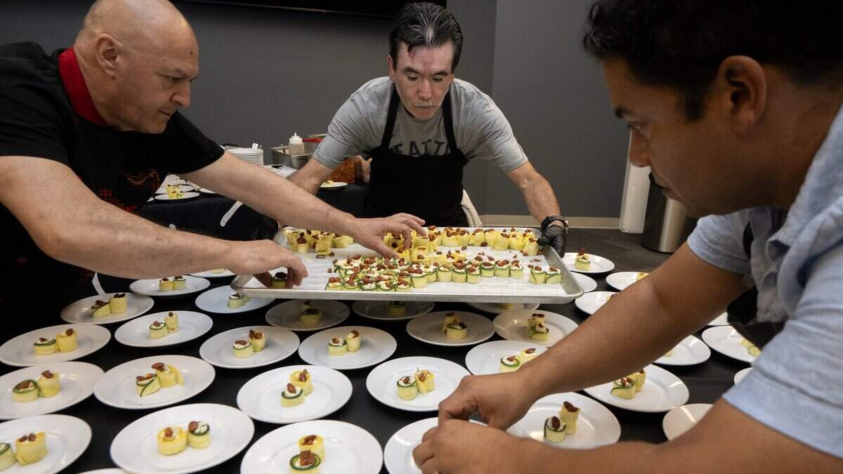 East Sac top chef competition kicks off neighborhood deals