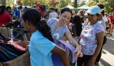 Sacramento CA families receive free school supplies