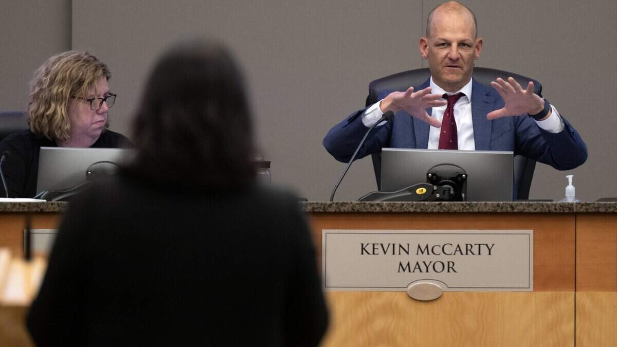 Sacramento mayor caught on hot mic discussing meeting bans