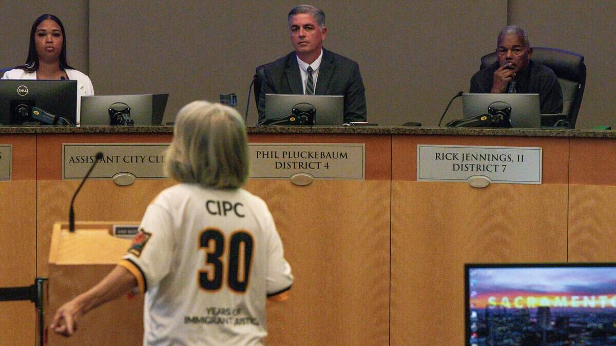 Sacramento Railyards district financing agreement delayed