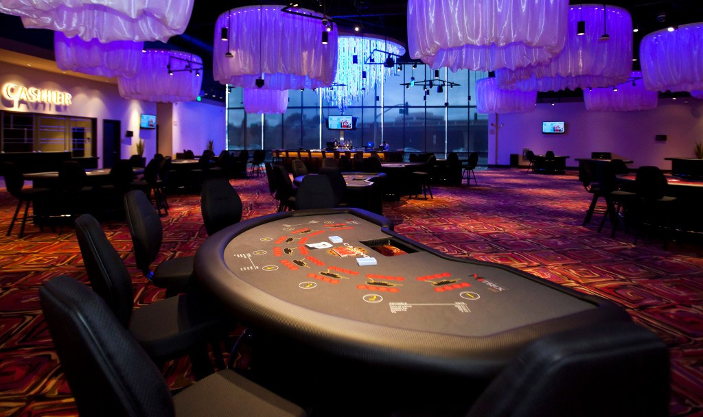 Judge blocks California rules targeting cardrooms' blackjack-style games