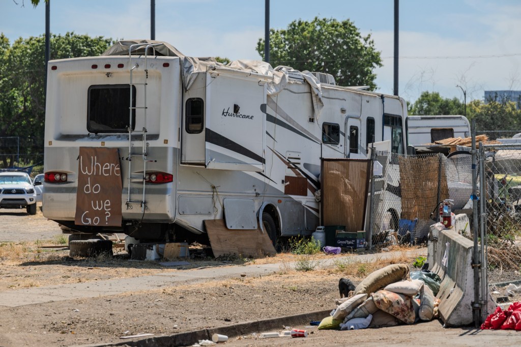 California revives $900 million homelessness program after Newsom reverses course – Santa Cruz Sentinel