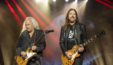 KFOX classic rock station radio leaves 98.5 FM, replaced by Bay Country