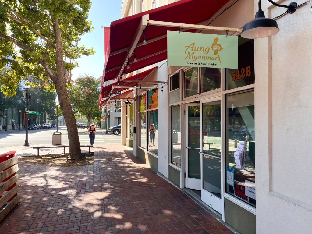 Oakland dining: Aung Myanmar brings Burmese cooking to Swan's Market