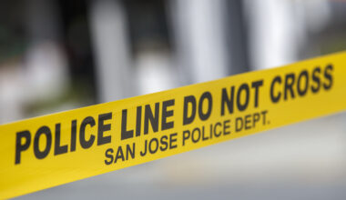 One hospitalized after pickup truck plows into San Jose crawfish restaurant – The Mercury News