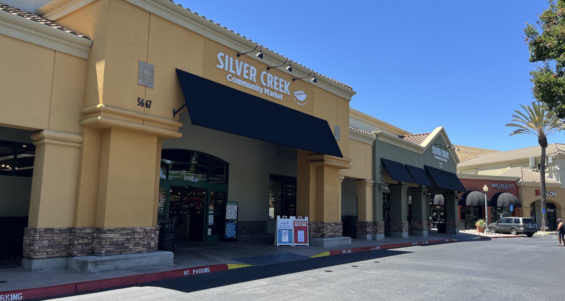 Organic grocer will shut San Jose store and slash dozens of jobs