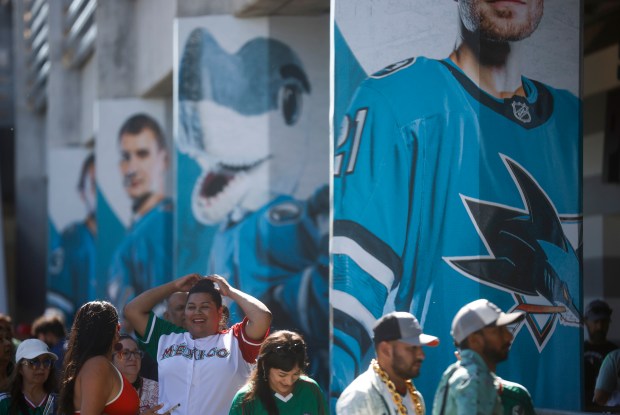 Mexico fans enter the SAP Center before the Mexico versus England Round of 16 match for the FIFA World Cup at the Soccer Celebration presented by the San José Sports Authority at the SAP Center in San Jose, Calif., on Sunday, July 5, 2026. (Nhat V. Meyer/Bay Area News Group)
