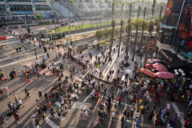San Diego, CA - People flood the Gaslamp to visit activations, bars and restaurants during Comic-Con on Saturday, July 25, 2026, in San Diego, CA. (Luke Johnson / The San Diego Union-Tribune)