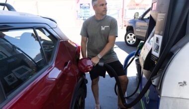Here we go again: San Diego gas prices back on the rise amid escalating Iran conflict – San Diego Union-Tribune