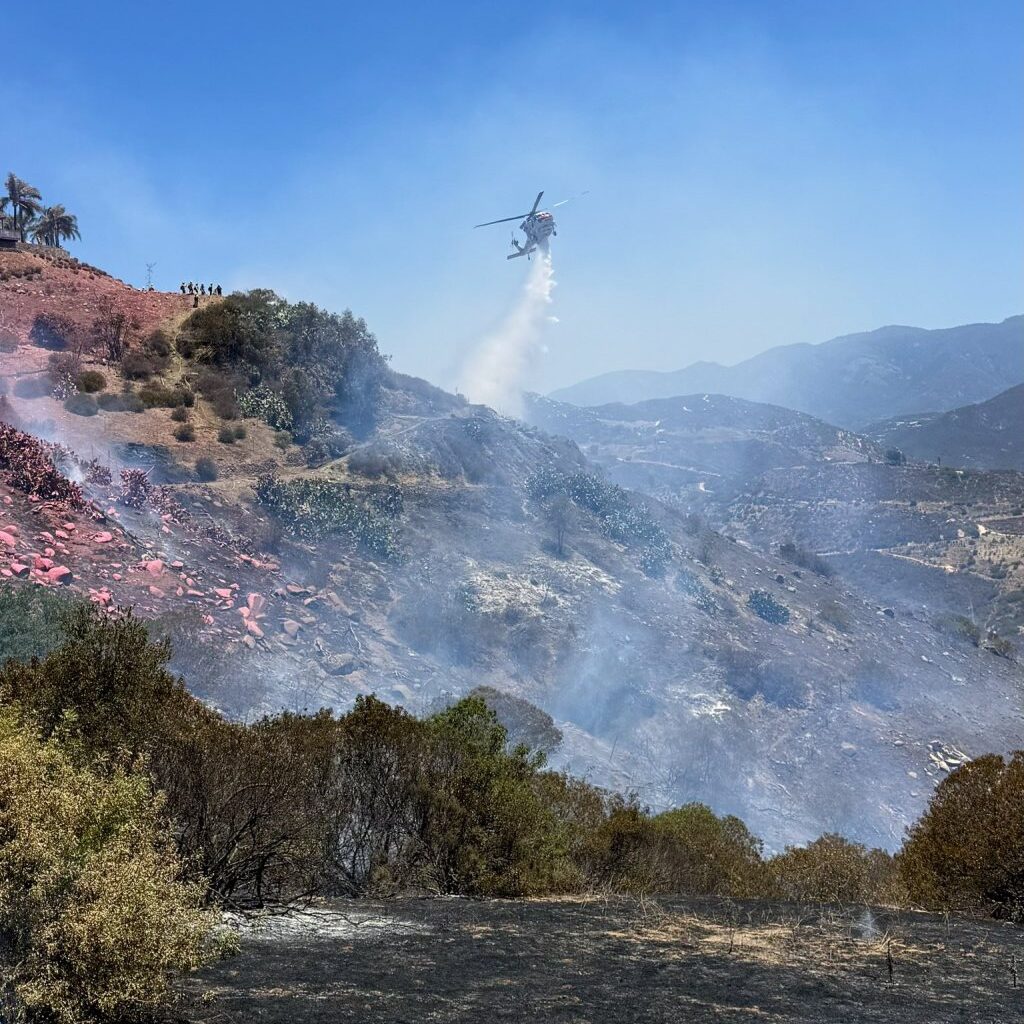 Crews halt blaze that prompted evacuations near Fallbrook