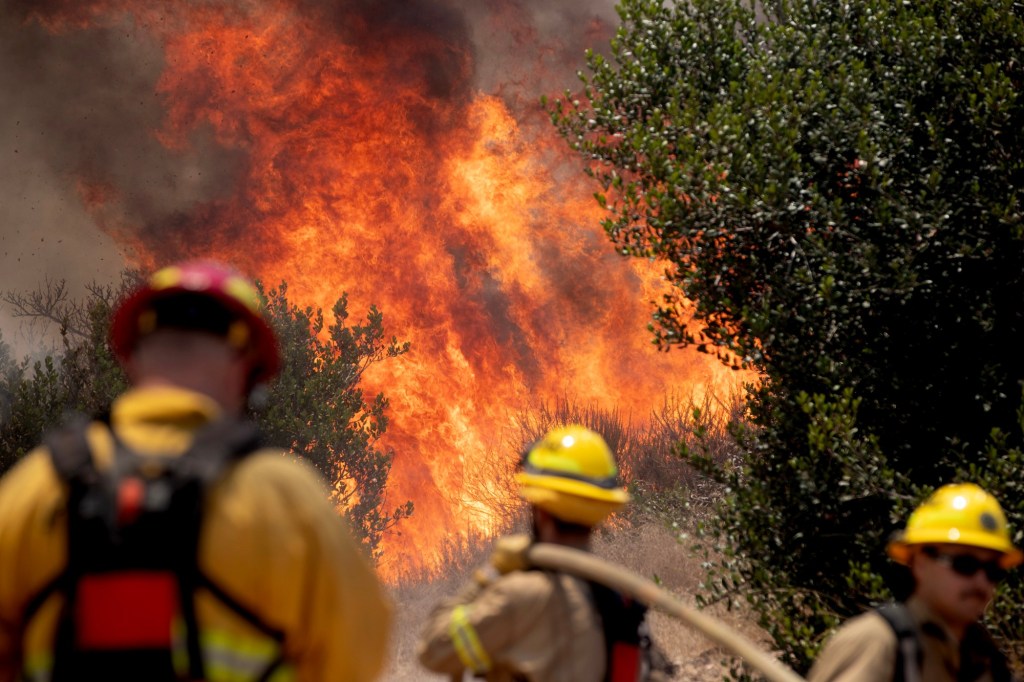Drone interference during wildfires could end in a ‘catastrophic result,’ but people keep flying them – San Diego Union-Tribune