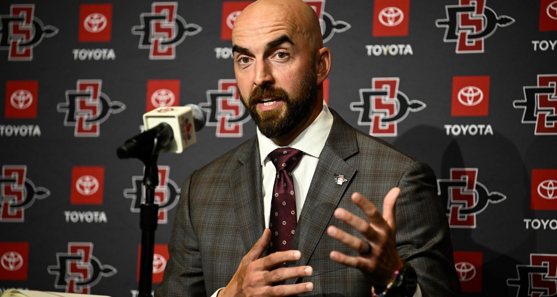 Aztecs football notebook: Coach Sean Lewis' contract being renegotiated amid move to Pac-12