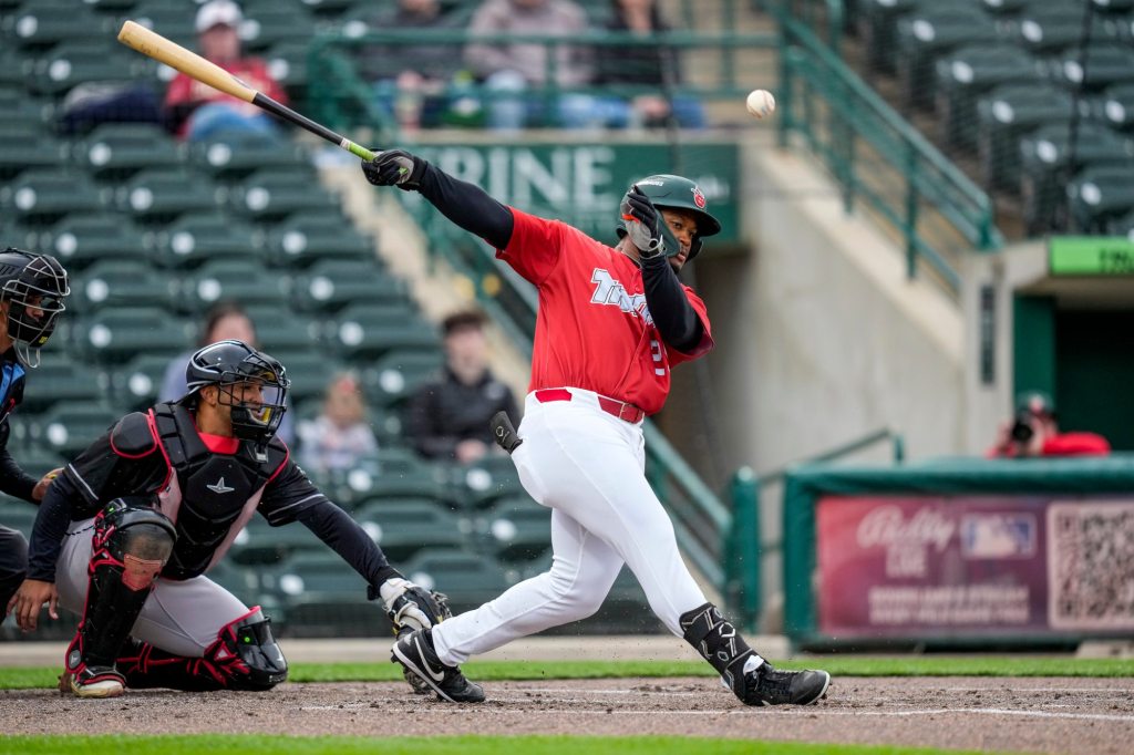 Padres minors: Kavares Tears powers TinCaps in extra-innings win; Eric Yost makes El Paso debut