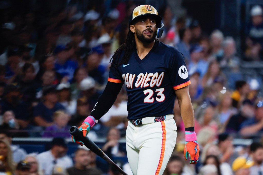 Padres lose early lead, fall in series opener to Blue Jays