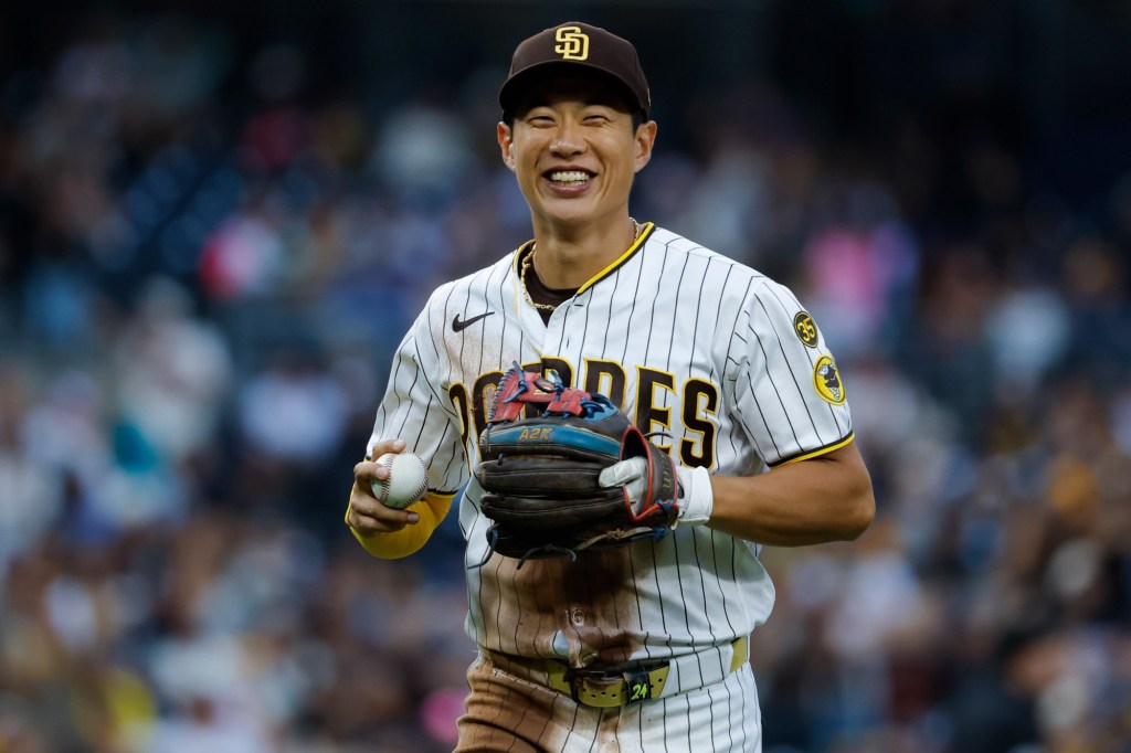 Talking with ... Padres newcomer, late-bloomer Sung-Mun Song