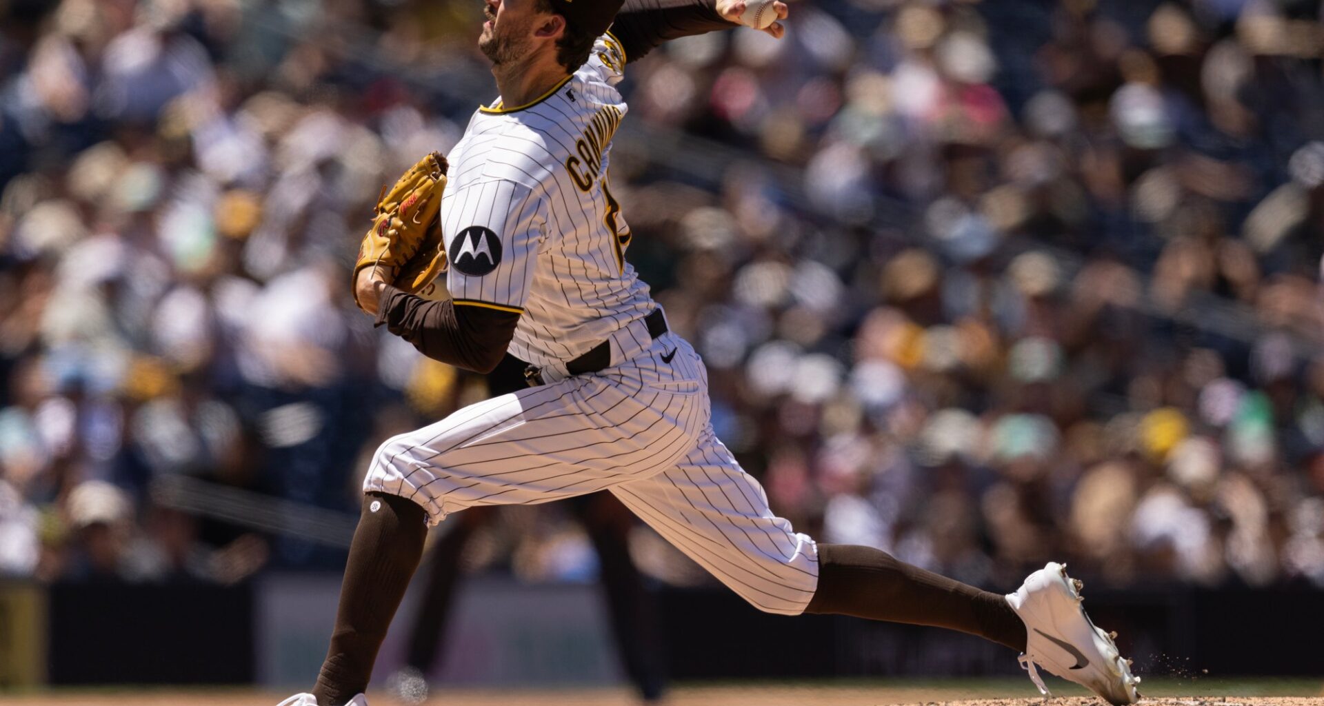 Padres' finish off two-game sweep of Rockies to run winning streak to five