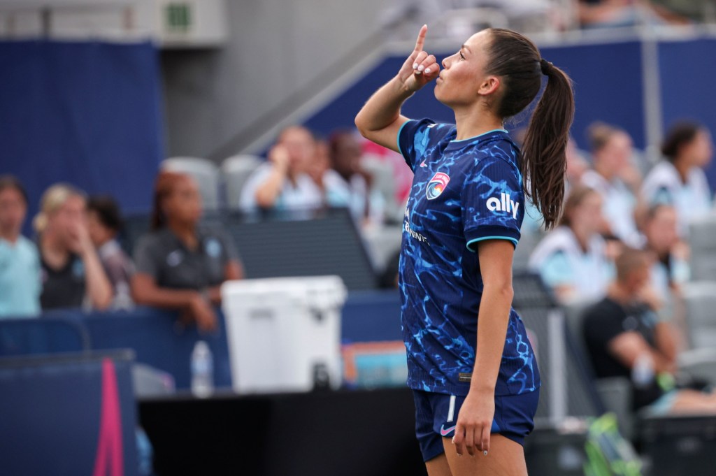 Tea-riffic: First-place Wave beat Gotham in return from NWSL break