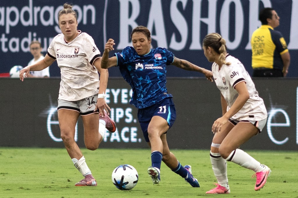 Wave come out flat in rivalry loss to Angel City FC
