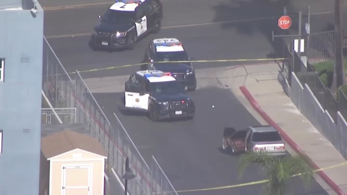 San Diego police shoot person suspected of driving stolen car in San Ysidro – NBC 7 San Diego