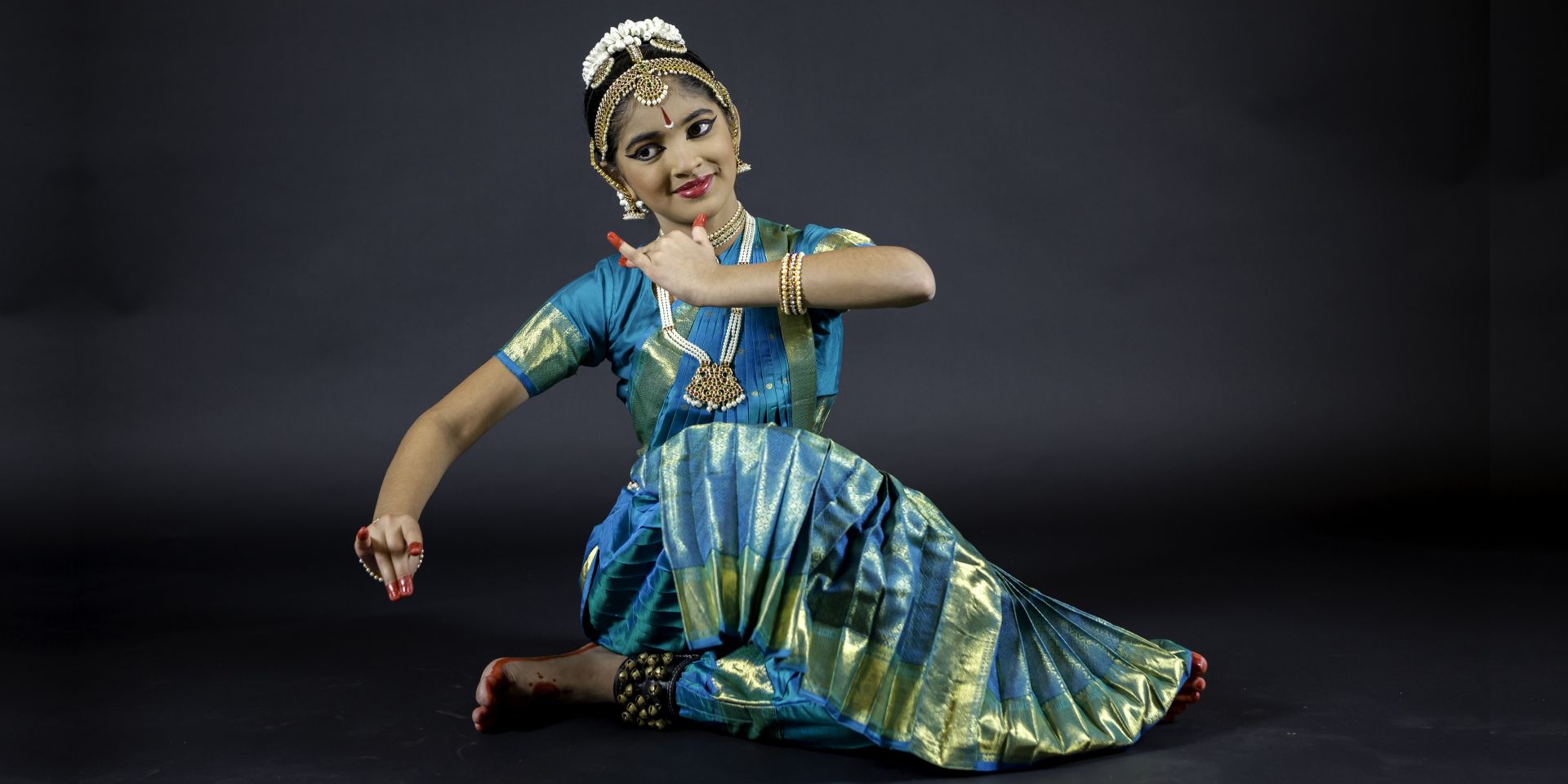 Shriya Kashyap Shines in Bharatanatyam Performance Choreographed by Malathi Iyengar