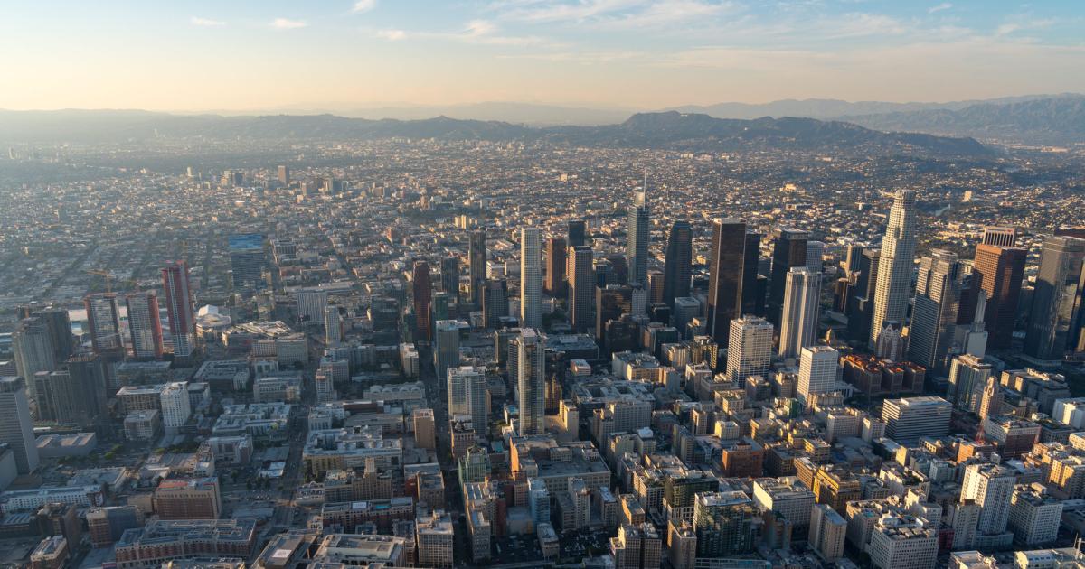 Graffiti tower cleanup begins, Homeless population grows, and more