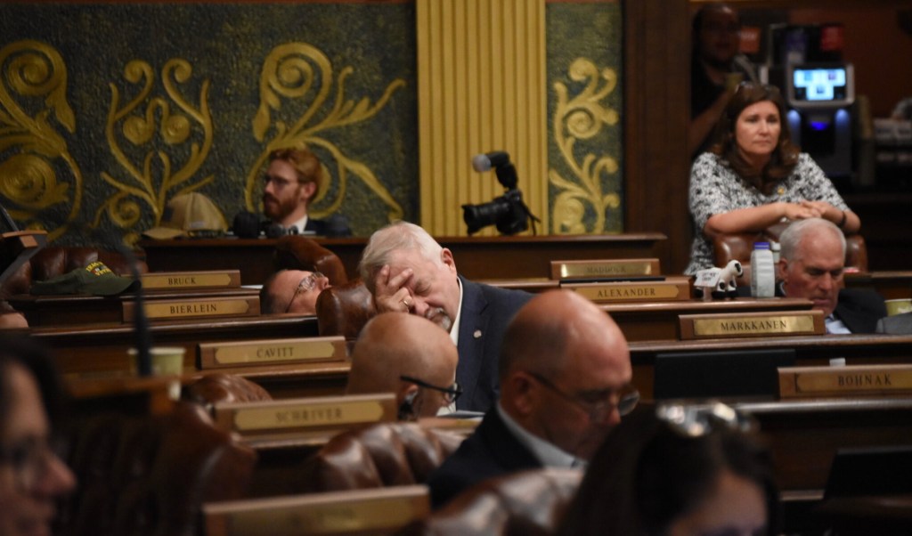 Lawmakers finalize $85B state budget after all-night session  – The Oakland Press