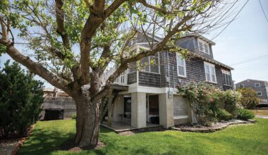 Almost Century-Old Beach House Is All in the Family