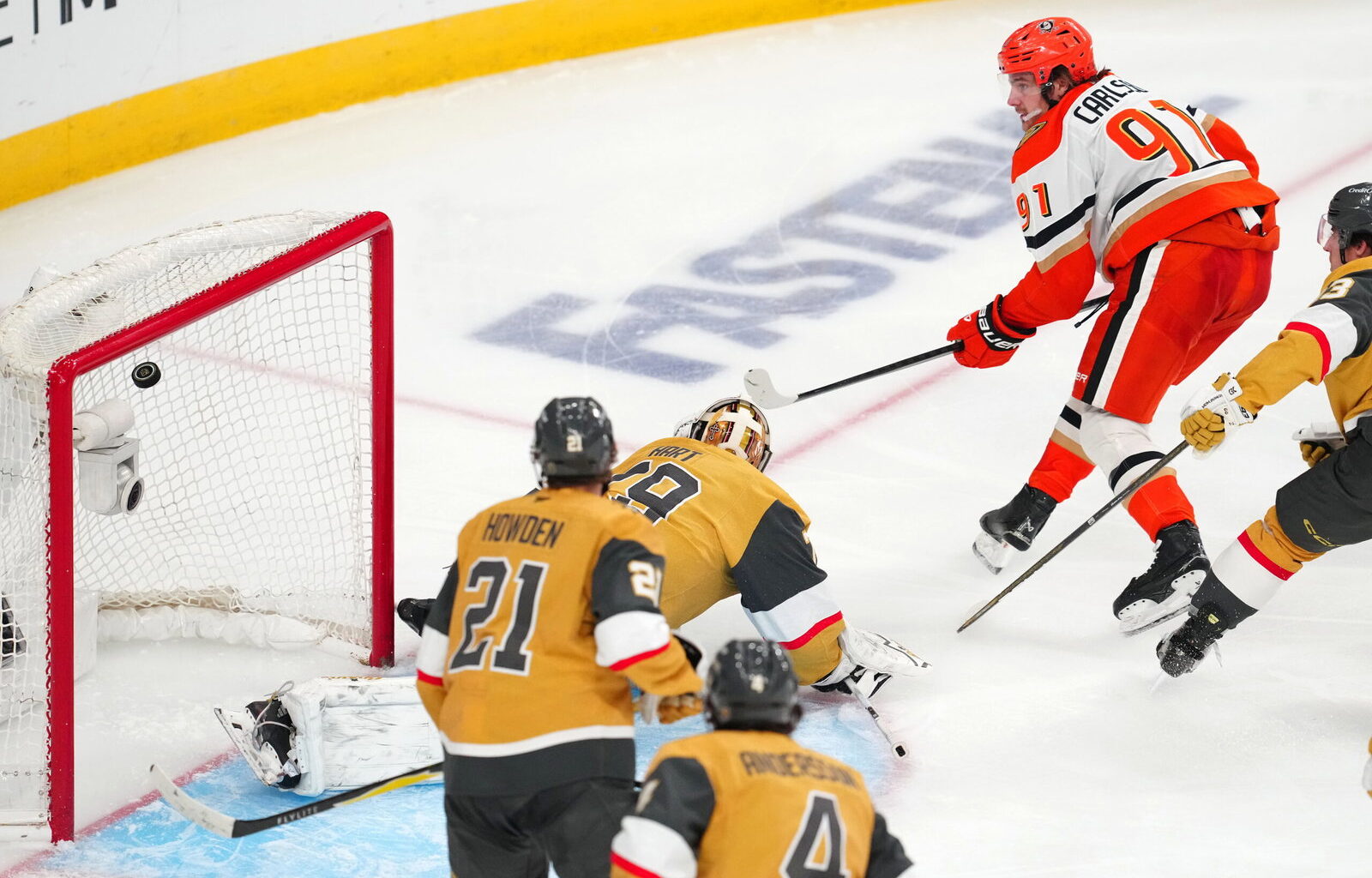 Anaheim Ducks Took a Gamble on Leo Carlsson’s Contract