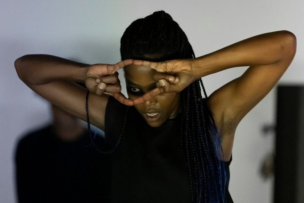 Villa Albertine - Dorothee Munyaneza in "Toi Moi Tituba" - Photo by Dajana Lothert, courtesy of Albertine Foundation.