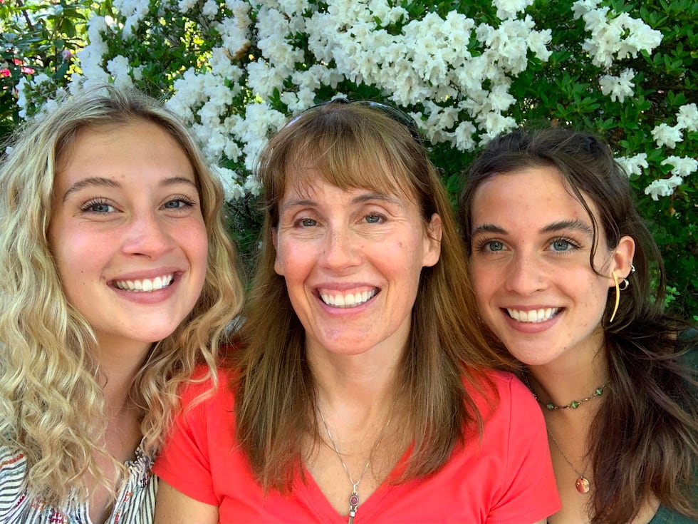 Aislinn Waite (left), mom Theresa (middle), Bryn Waite (right).