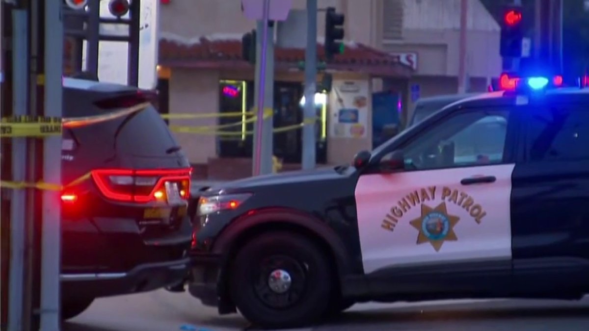 All lanes of the eastbound 210 Freeway near Glendora shut down after pursuit, shooting – NBC Los Angeles