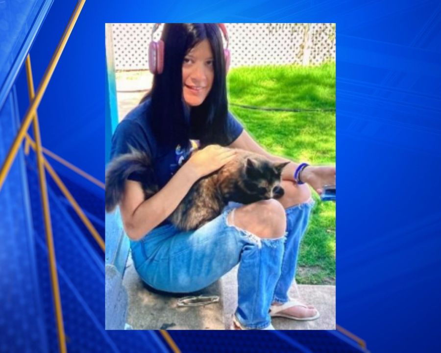 Bakersfield PD seeking help locating woman last seen Friday