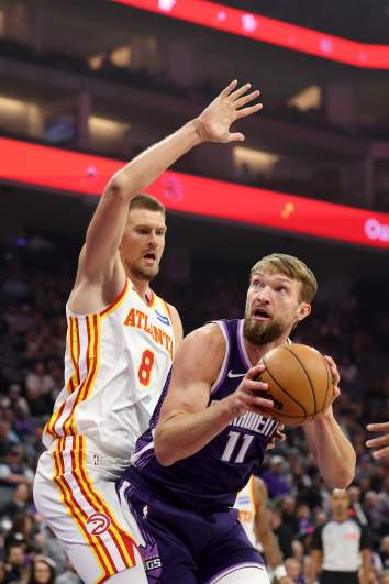 Atlanta Hawks v Sacramento Kings