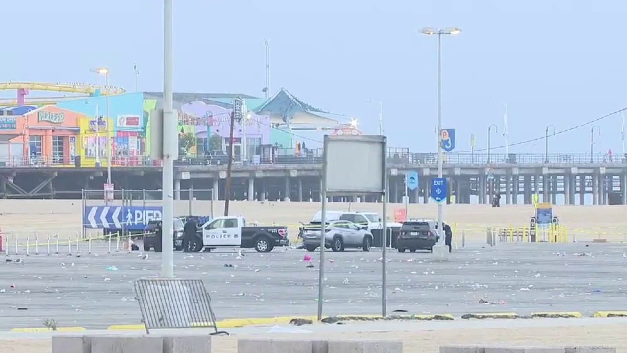 Man shot to death near Santa Monica Pier